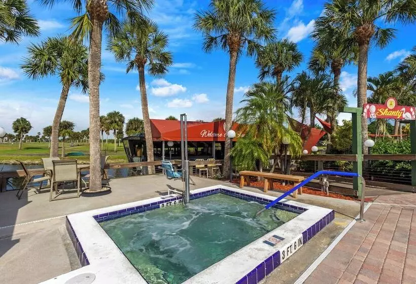 Hotelli Okeechobee Koa Resort