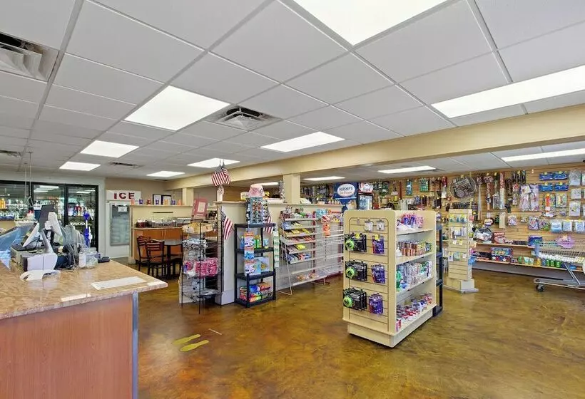 Hotelli Okeechobee Koa Resort