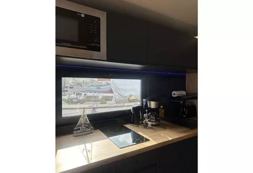 هتل Premium Houseboat Blue Lagoon