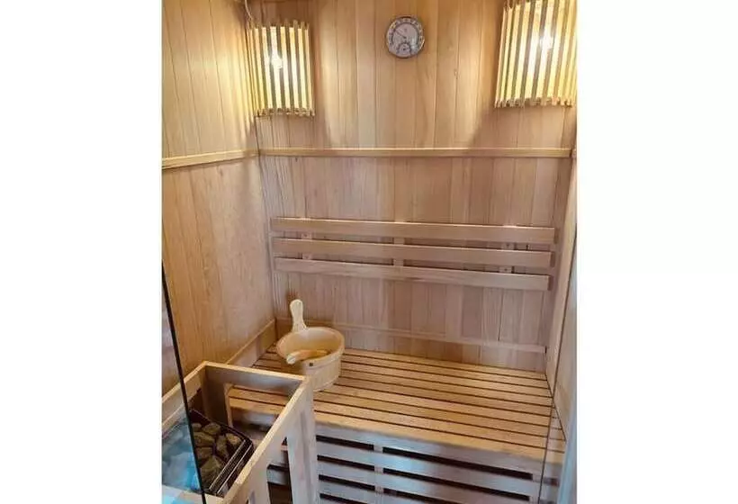 هتل Premium Houseboat Blue Lagoon