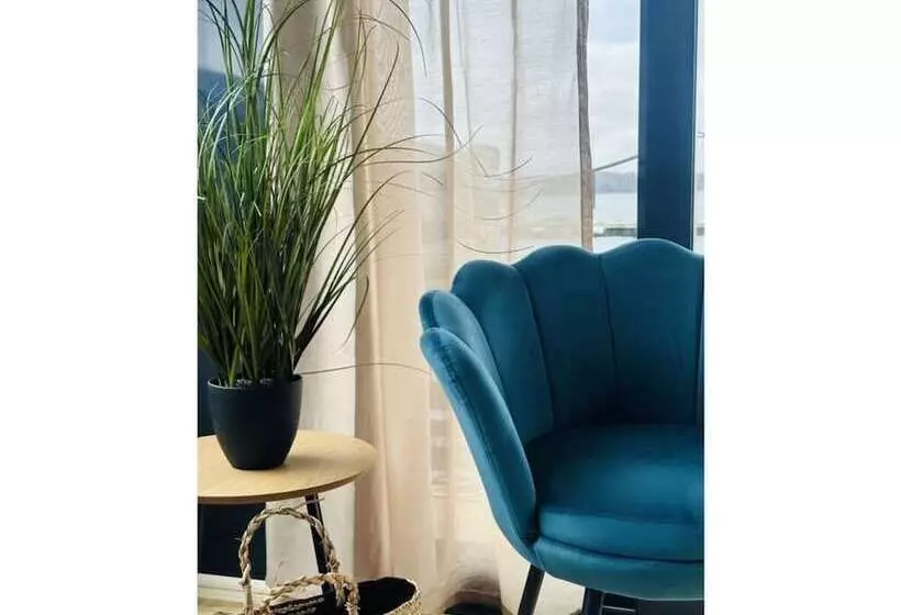 هتل Premium Houseboat Blue Lagoon