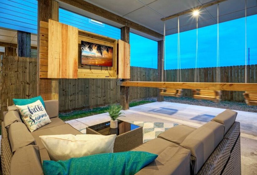 Private Pool, Firepit, Balcony, Patio Boat Parking Mint To Be By Avantstay