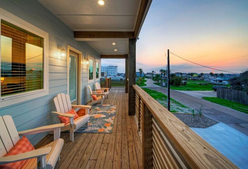 Private Pool, Firepit, Balcony, Patio Boat Parking Mint To Be By Avantstay