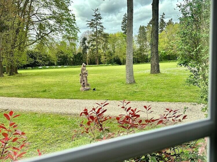 膳宿费 Domaine Du Chesney