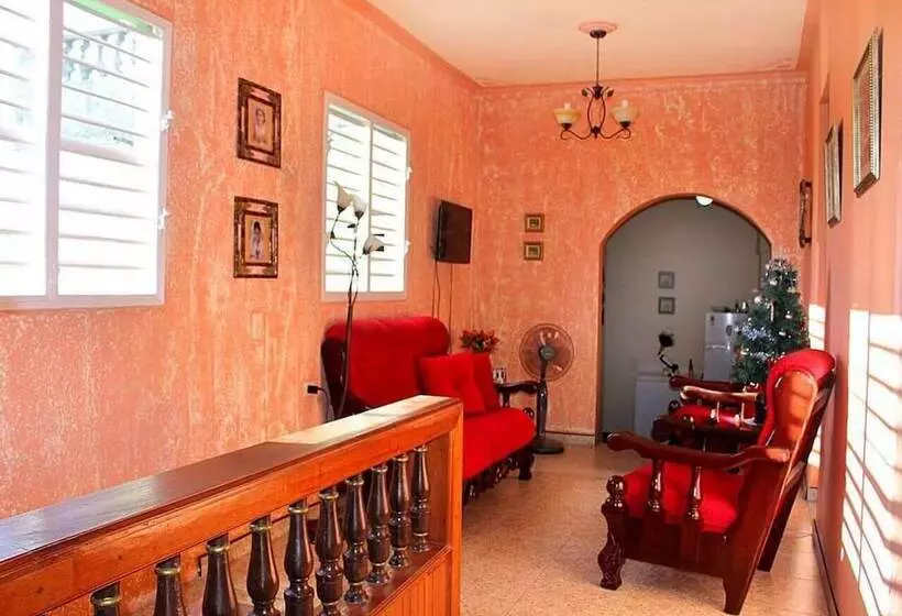 پانسیون Hostal Cervera Trinidad