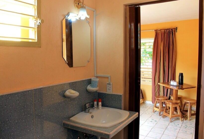 پانسیون Mama Carmen Hostal Playa La Boca