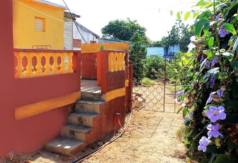 پانسیون Mama Carmen Hostal Playa La Boca