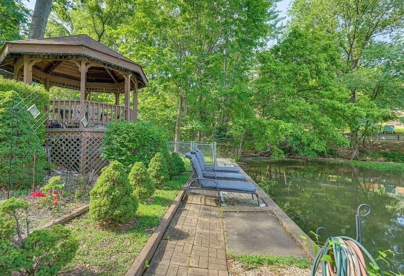 Quiet Lake Of The Ozarks Cabin W/ Dock + Gazebo!
