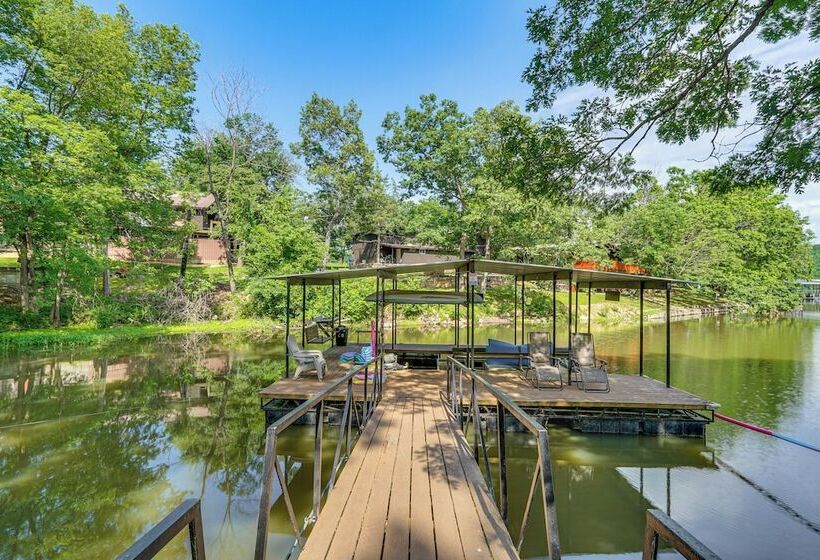 Quiet Lake Of The Ozarks Cabin W/ Dock + Gazebo!