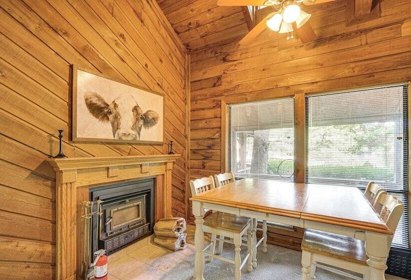 Quiet Lake Of The Ozarks Cabin W/ Dock + Gazebo!