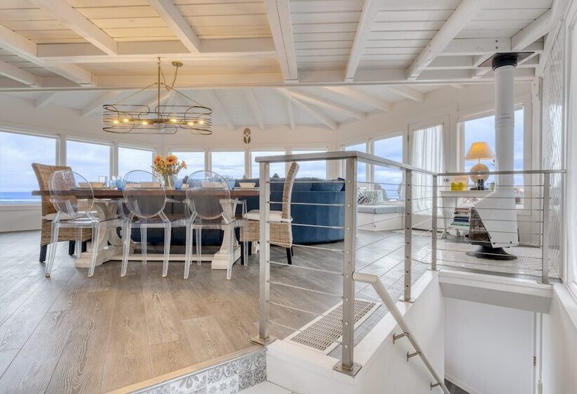 Sanctuary By The Sea By Avantstay Waterfront + Views