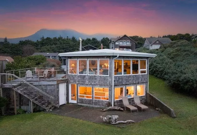 Sanctuary By The Sea By Avantstay Waterfront + Views