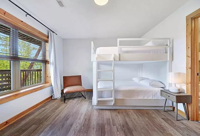 Scarlet Lodge By Avantstay Game Room + Views