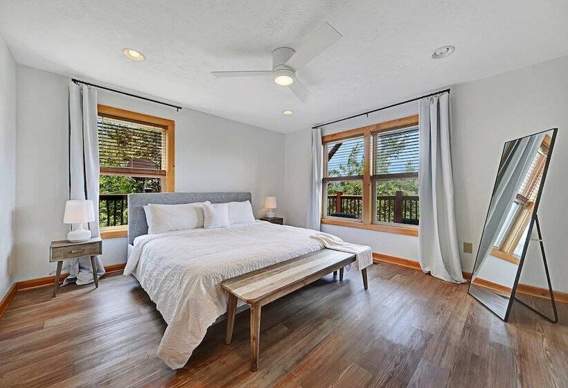 Scarlet Lodge By Avantstay Game Room + Views