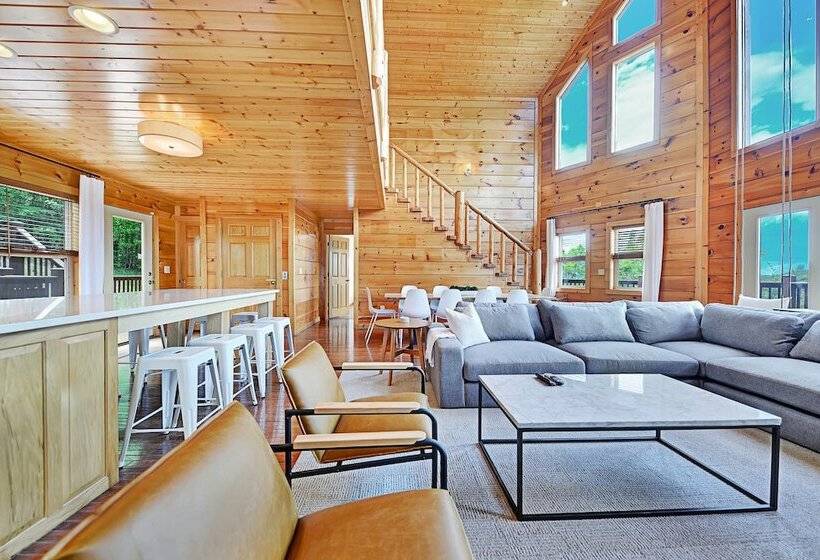 Scarlet Lodge By Avantstay Game Room + Views