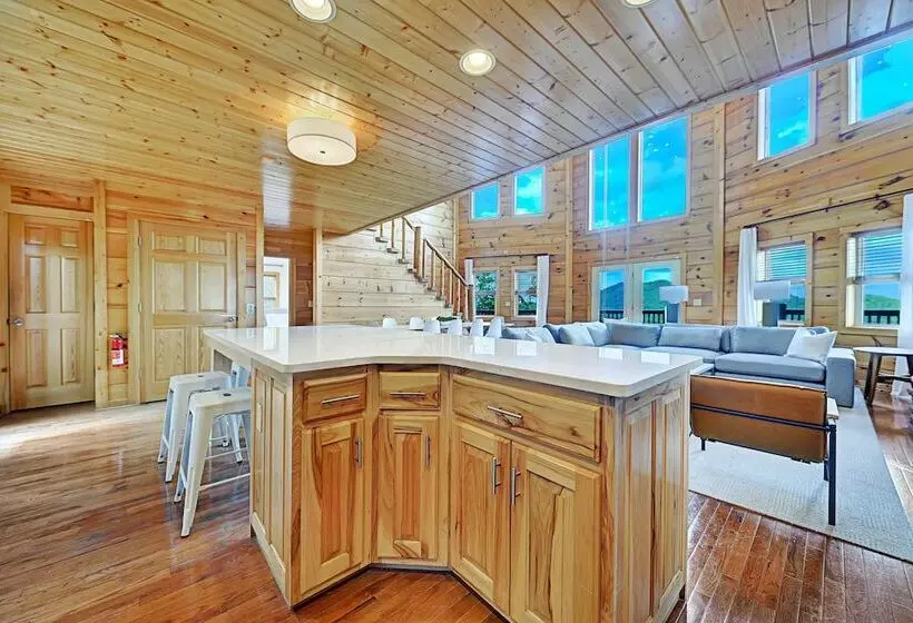 Scarlet Lodge By Avantstay Game Room + Views