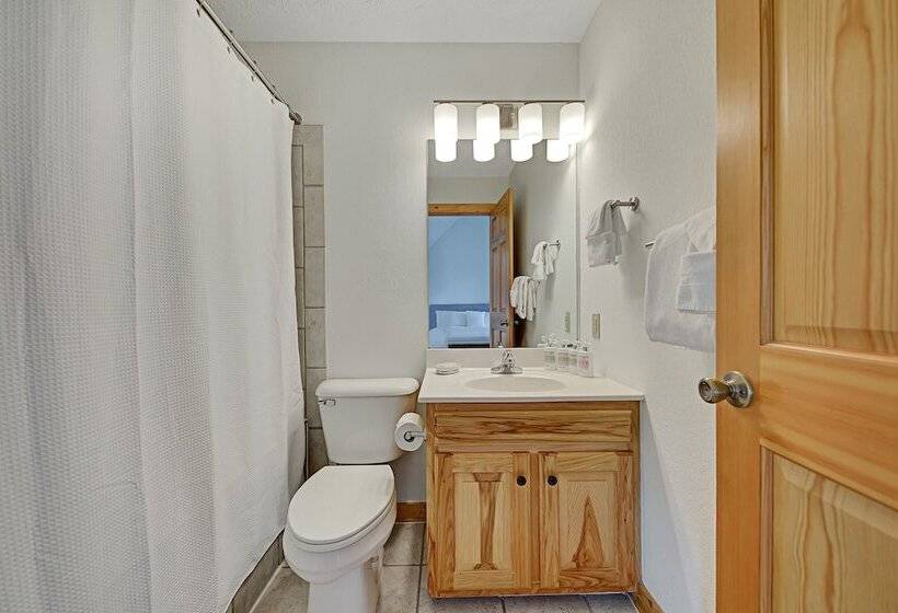 Scarlet Lodge By Avantstay Game Room + Views