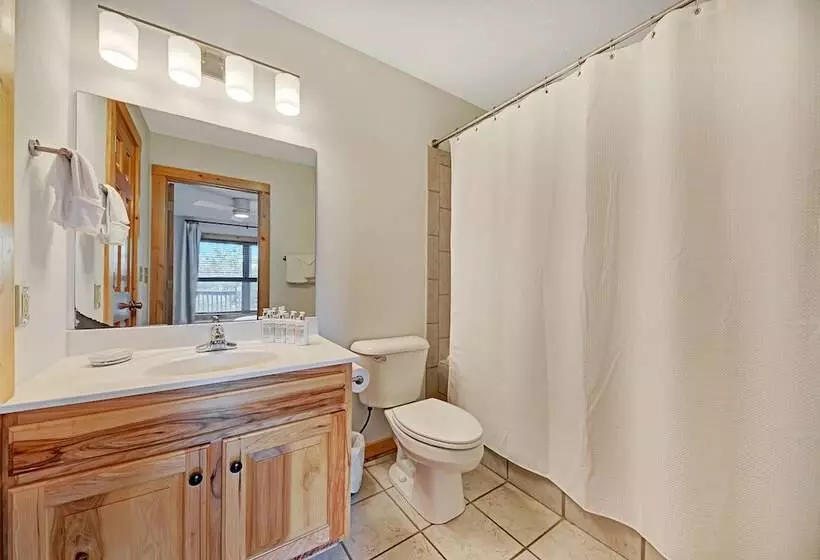 Scarlet Lodge By Avantstay Game Room + Views