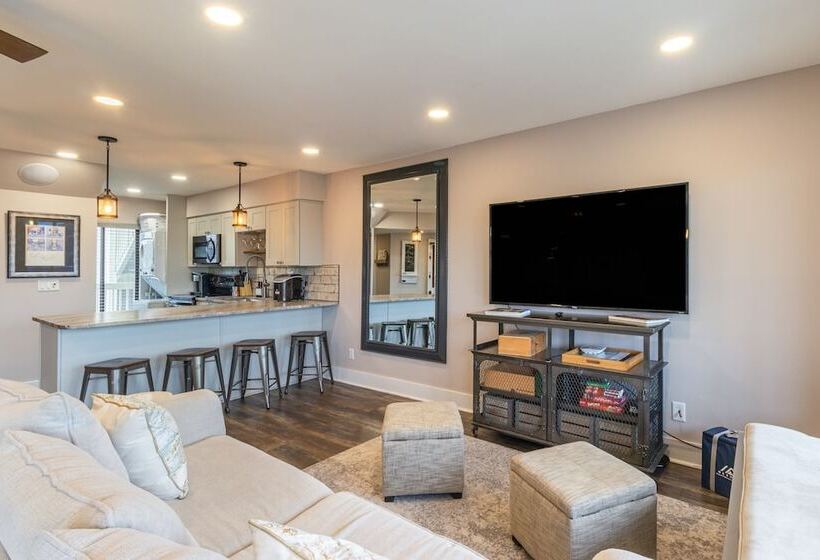 Sea Haven By Avantstay Modern Condo Near Beach