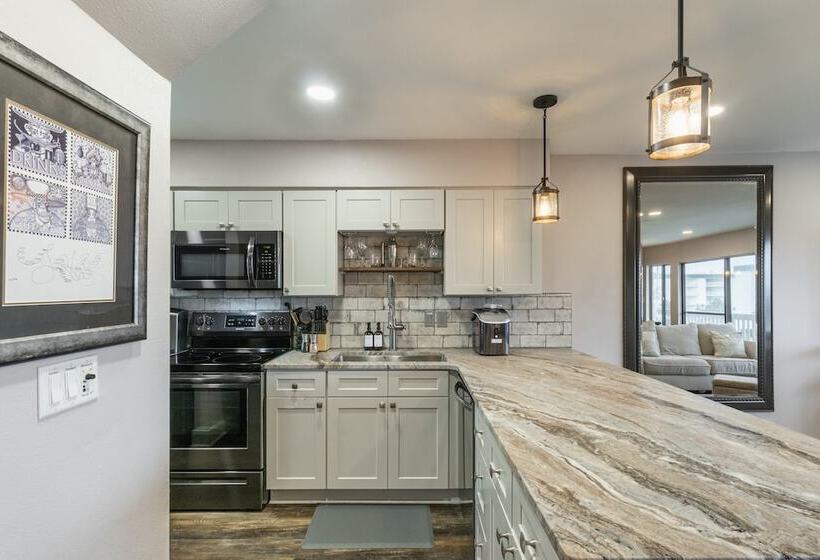 Sea Haven By Avantstay Modern Condo Near Beach