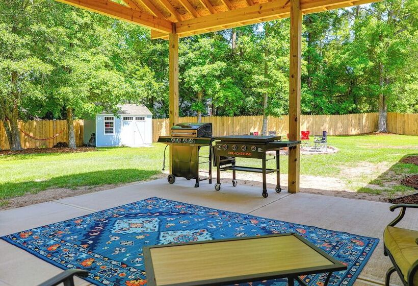 Sneads Ferry Home: Close To Beaches & Boat Ramp!