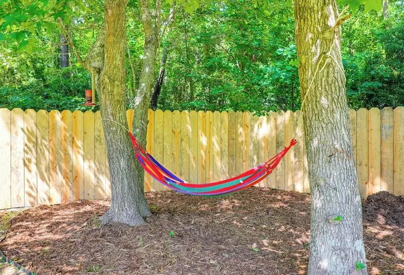 Sneads Ferry Home: Close To Beaches & Boat Ramp!