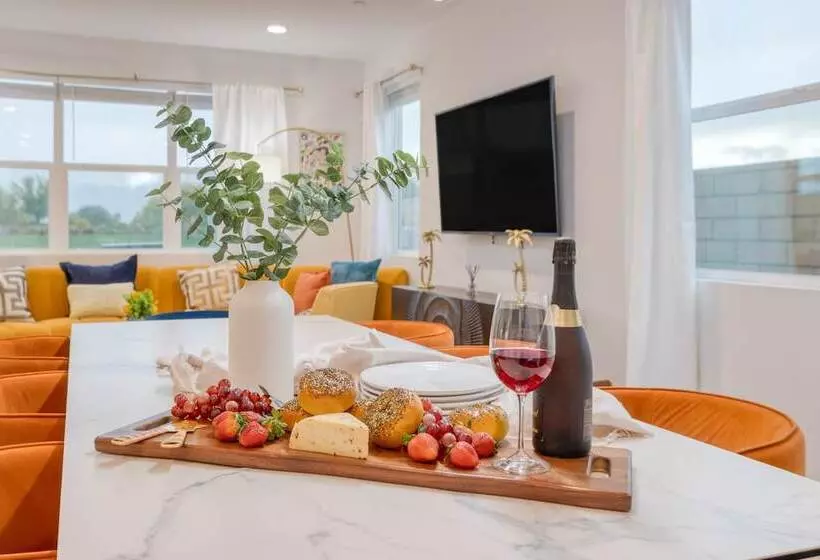 Sunburst By Avantstay Lakefront + Mountain Views