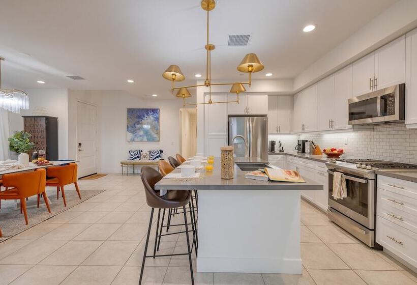 Sunburst By Avantstay Lakefront + Mountain Views