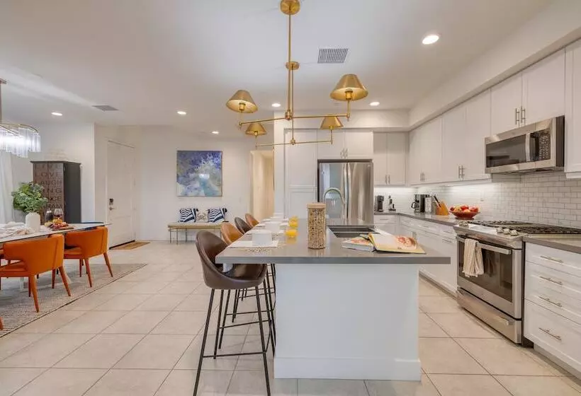 Sunburst By Avantstay Lakefront + Mountain Views