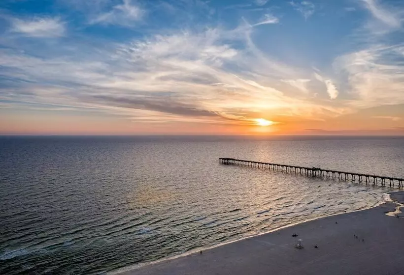 Sunscape By Avantstay Beachfront, Sweeping Views