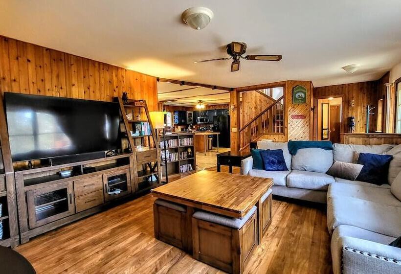 The Wooden Nest By Avantstay Deck, Big Yard W/ Hammocks & Fire Pit