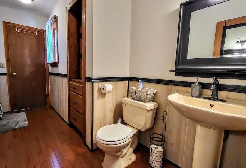 The Wooden Nest By Avantstay Deck, Big Yard W/ Hammocks & Fire Pit