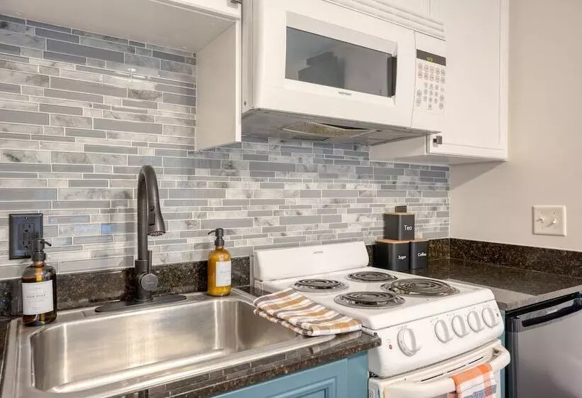 Tidal Charm By Avantstay Walk To Beach, Community Pool, Balcony, Ocean Views