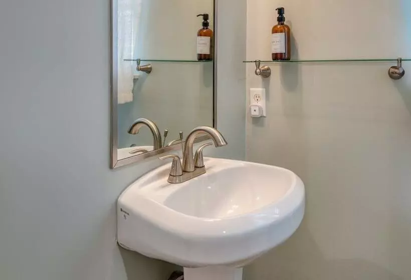 Tidal Charm By Avantstay Walk To Beach, Community Pool, Balcony, Ocean Views