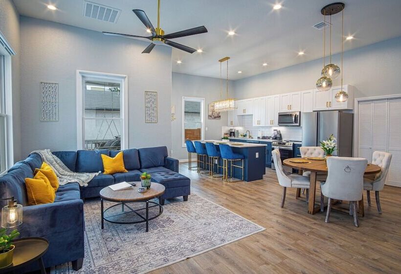 Trendy Historical Home Near Downtown Attractions