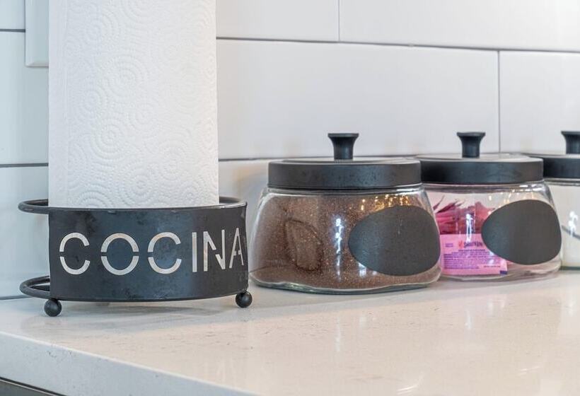 Trendy Historical Home Near Downtown Attractions