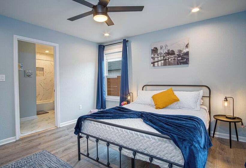 Trendy Historical Home Near Downtown Attractions