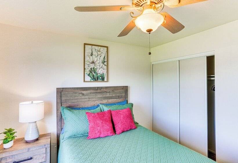 Victorville Home W/ Large Yard & Charcoal Grill!