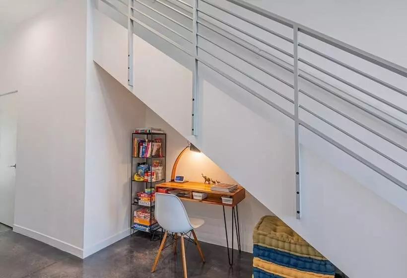 Zanjero By Avantstay Mins From Downtown Palm Springs Private Terrace, Shared Pool