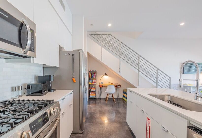 Zanjero By Avantstay Mins From Downtown Palm Springs Private Terrace, Shared Pool