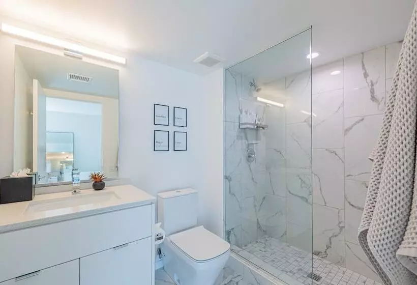 Zanjero By Avantstay Mins From Downtown Palm Springs Private Terrace, Shared Pool