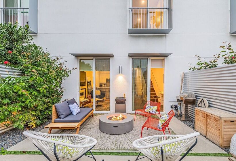 Zanjero By Avantstay Mins From Downtown Palm Springs Private Terrace, Shared Pool