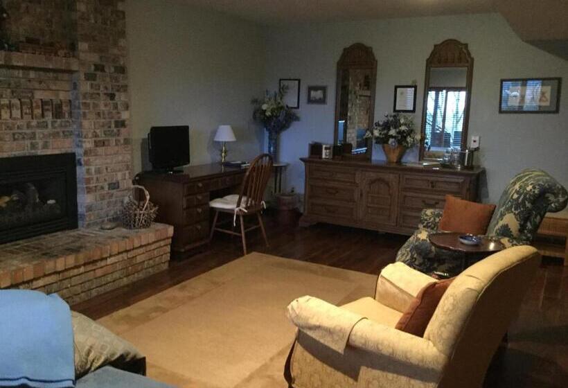 A Cascade View Bed And Breakfast