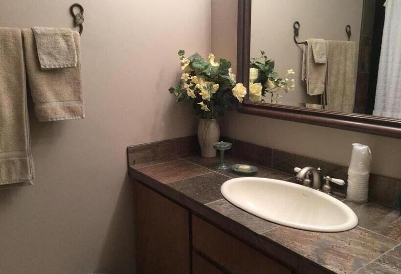 A Cascade View Bed And Breakfast