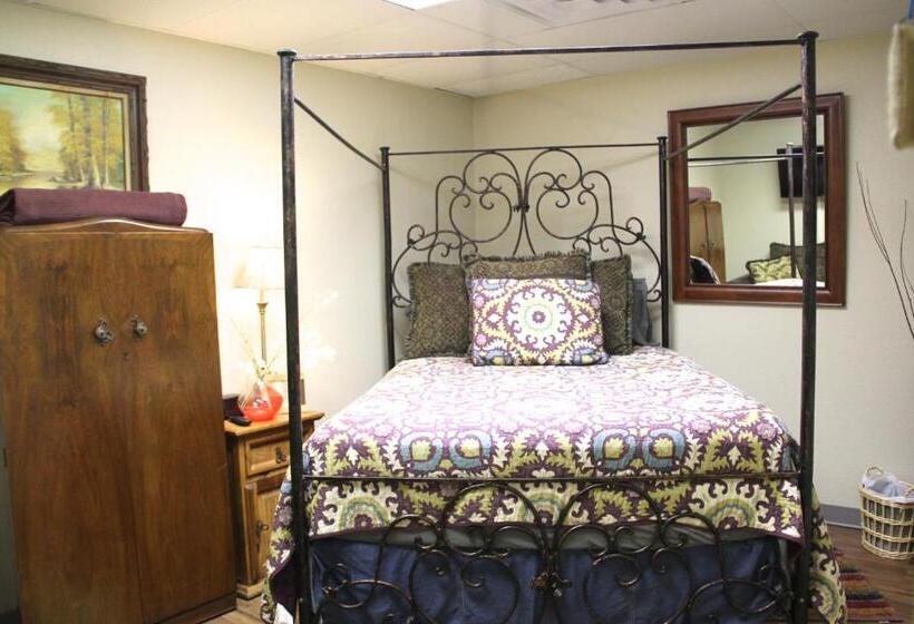 فندق صغير A Place To Stay Rooms