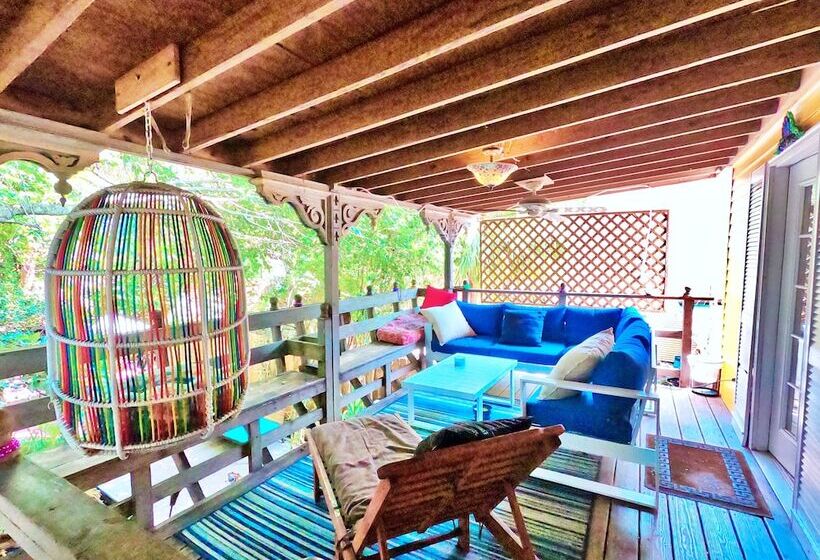 فندق صغير Madame Isabelle's House