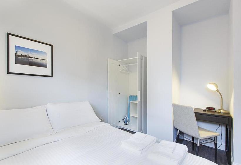 Quarters On Dot By Thatch