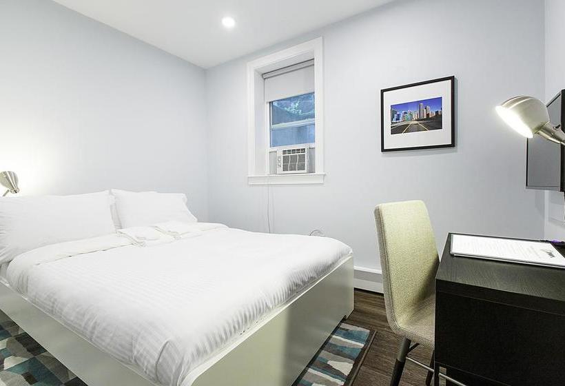 Quarters On Dot By Thatch