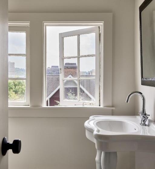 住宿加早餐  Blind Tiger Asheville