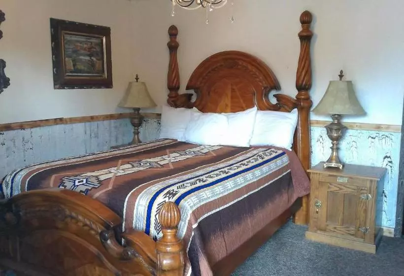 Black Bear Motel